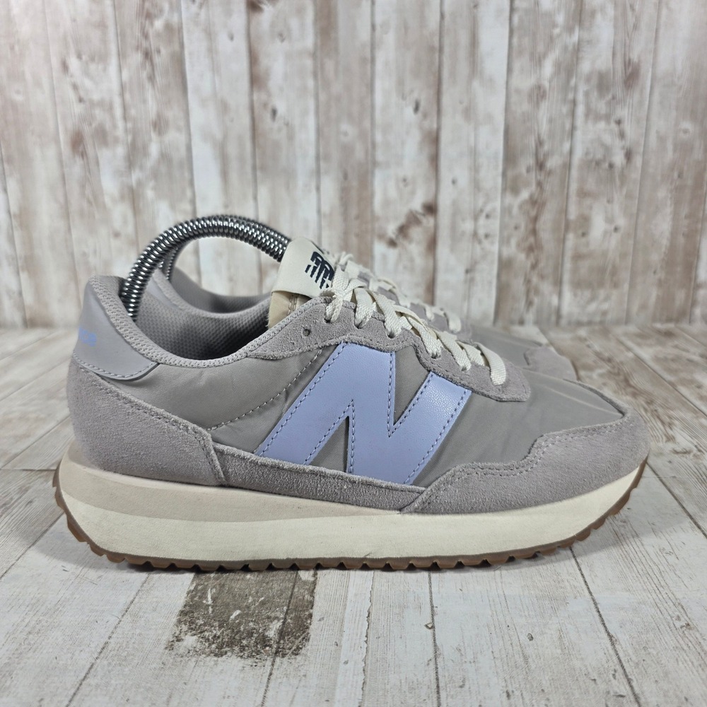 New Balance Women's Gray Sneakers with Light Blue 'N'